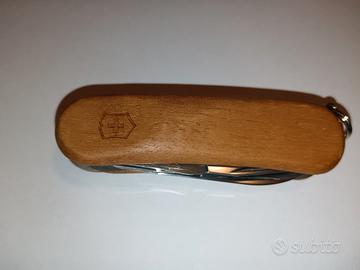 Victorinox evowood