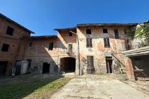 CASA SEMINDIPENDENTE A TONCO