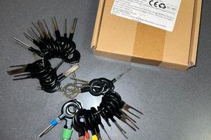 Kit 41 strumenti per rimozione terminali