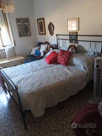 Letto matrimoniale motorizzato