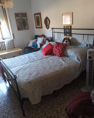 Letto matrimoniale motorizzato