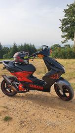 Yamaha aerox 50 modello max biagi