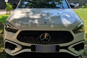 Mercedes - Benz GLA 200d AUTOMATIC AMG
