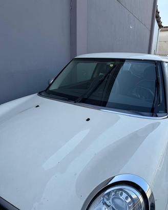 Mini 2.0 16V Cooper D Automatica