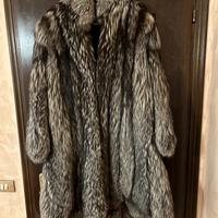 Esclusiva Pelliccia Intera di Volpe Argentata