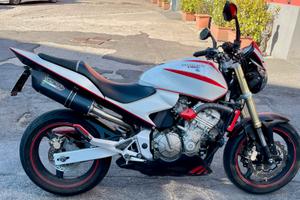 Honda hornet 2005