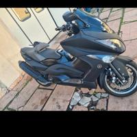 Yamaha T Max - 2011