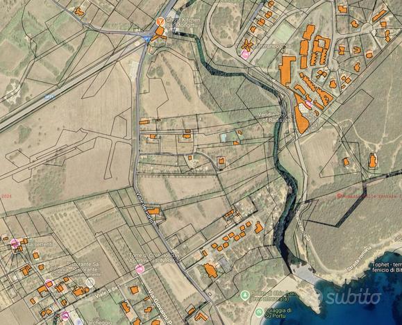 Rustico con terreno di 4 ettari a 700m dal mare