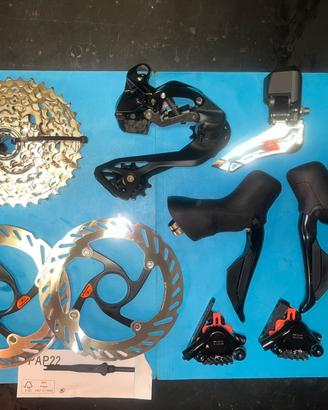 Gruppo Shimano 105 Di2 R7100 2x12v