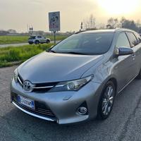 Toyota Auris 1.8 Hybrid 5 porte