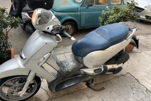 Ricambi Aprilia Scarabeo ligth 250