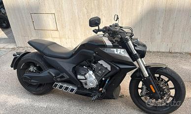 Benda Motorcycles LFC 700