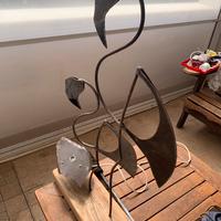 Scultura in ferro con luce