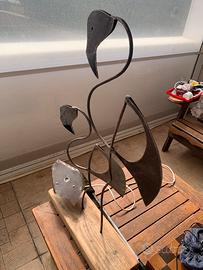 Scultura in ferro con luce