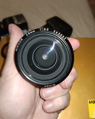 Nikon Nikkor 28mm f3.5 AI