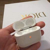 Custodia di ricarica Airpods originale - usato