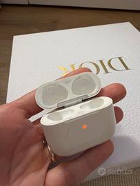 Custodia di ricarica Airpods originale - usato