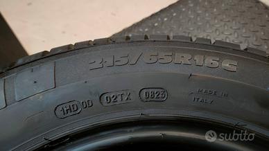 4 pneumatici Michelin Agilis 215/65r16c  106/104 T