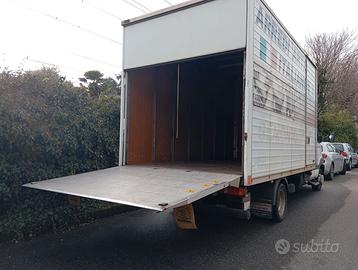 RENAULT MASCOTT 130 CON PEDANA MOBILE CARICO 750