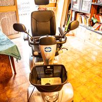 Scooter elettrico per anziani