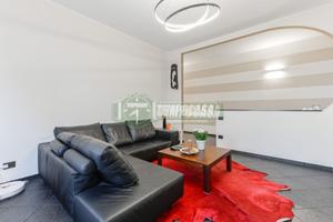 TRE LOCALI CON BOX E CANTINA!