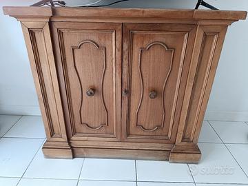 Madia classica in noce