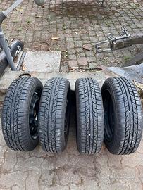 4 ruote invernali Yokohama 175/65 R15 Suzuki Ignis