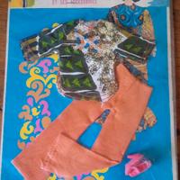 vestiti con accessori per bambole vintage