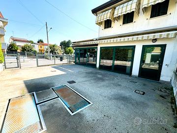 Camin - immobile commerciale con abitazione