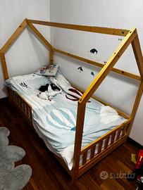 Letto a casetta bambino/a con materasso memory