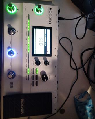 Pedaliera Mooer GE 250