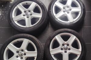 235 45 17 gomme + cerchi 