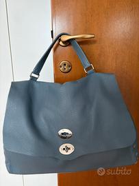 Borsa in pelle modello postina