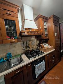 cucina classica in legno 