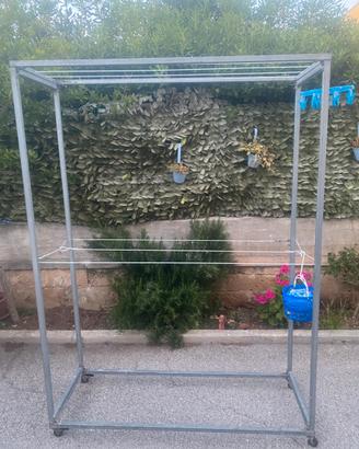Stendibiancheria artigianale zincato con ruote