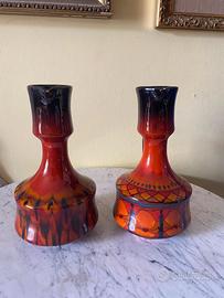 Coppia di vasi in maiolica