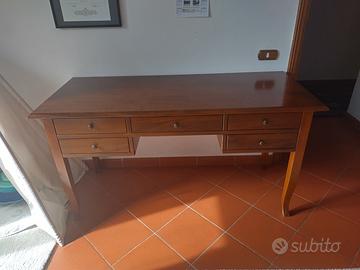 Scrivania color legno 5 cassetti design classico 