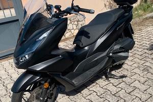 HONDA PCX 125cc 2024 patente A1