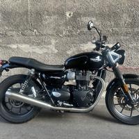 Triumph Street Twin