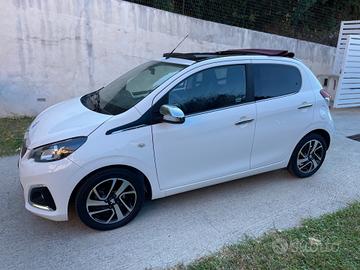Peugeot 108 PureTech 82 5 porte Allure