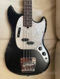 Basso Fender JMJ Road Worn Black