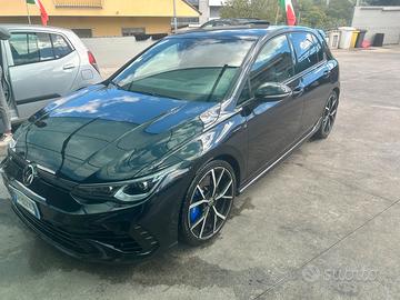 Golf 8 R 320cv