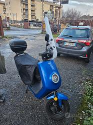 Scooter elettrico NIU 50 solo 2800km