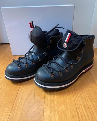 Scarponcino nero moncler