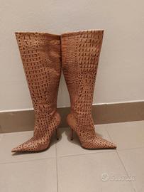 Stivali donna in pelle