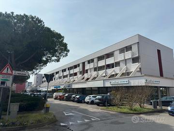Locale Commerciale di Prestigio 100mq - Bibione