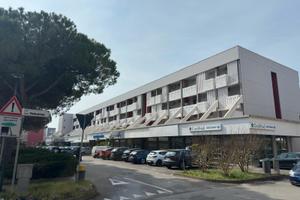 Locale Commerciale di Prestigio 100mq - Bibione