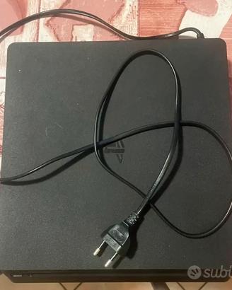 PS4 Slim