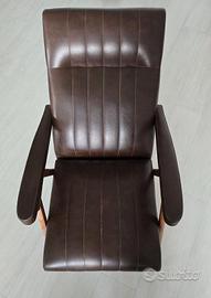 SEDIA RECLINABILE IN PELLE NUOVA.