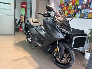 Yamaha tmax 560